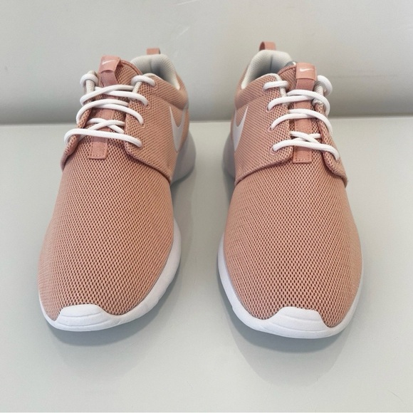 Nike Roshe Run One Women's Pink Coral Sneakers - Picture 2 of 8